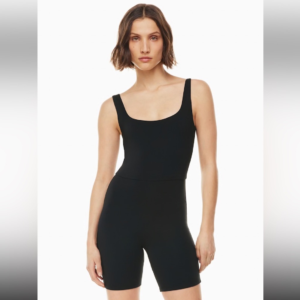 Aritzia Babaton Black Sleeveless Contour Squareneck Romper Medium